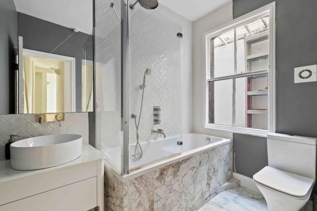 Modern 3 Bed Apartment In Tottenham Londen Buitenkant foto