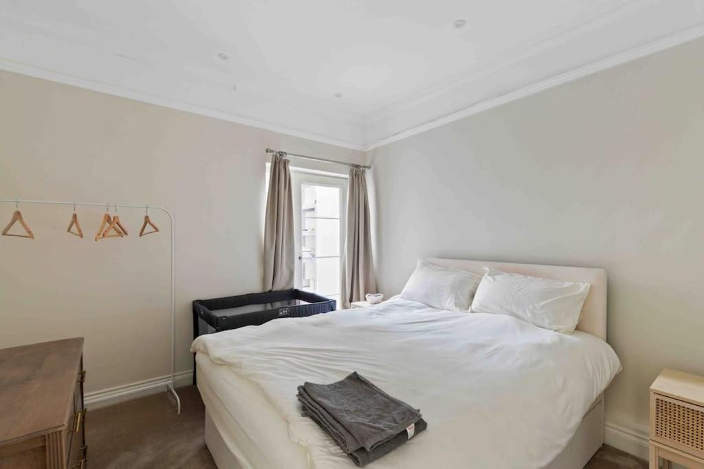 Modern 3 Bed Apartment In Tottenham Londen Buitenkant foto